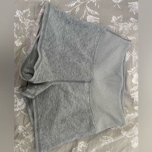 Alo Zinc Heather shorts !